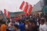Guerrero chega ao Peru com festa de torcedores após cair em antidoping