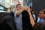 Luciano Huck leva bronca do Detran por infração gravíssima