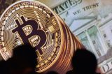 Por que o bitcoin chegou a perder um terço de seu valor em uma semana