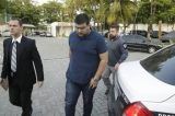 Diretor do Fluminense e mais dois são presos em operação por repasse de ingressos a organizadas