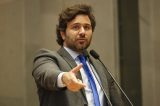 Rodrigo Novaes (PSD) destaca propostas sobre Direito do Consumidor