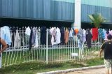 Deputado diz que auxílio paletó de R$ 25 mil é para ‘vestuário condigno’