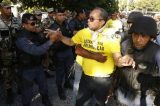 Aliado de Paulo Câmara e presidente de associação de PMs trocam farpas