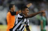 Kieza marca mais uma vez e garante vitória do Botafogo sobre a Cabofriense