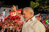 Bloco do MST homenageia Lula nas ladeiras de Olinda