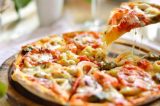 Comer pizza no café da manhã é mais saudável que cereal, afirma nutricionista