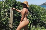 Filha de Romário dá ‘surra de foto’ em Grumari