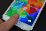 Polícia invade funeral para desbloquear celular com o dedo do morto