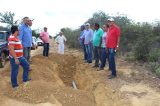 Diretores do SAAE e da CERB visitam obra de abastecimento de água no Distrito de Maniçoba