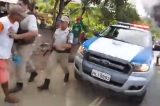 Vídeo: manifestante é baleado por PM na Bahia