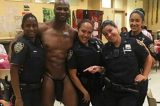 Policiais são investigadas após foto polêmica com stripper