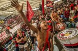 Flamengo tem volta da torcida contra o Emelec e cautela para evitar punições