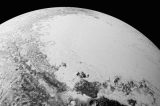 Astrônomos desvendam mistério da formação de dunas em Plutão