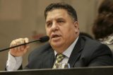 Collins assume a autoria do projeto Escola sem Partido