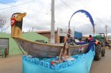 Escolas municipais prestam homenagem aos colonos de Maniçoba com desfile cívico