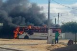 Ônibus da Joalina pega fogo em Petrolina; veja vídeo