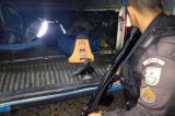 Polícia prende homem que roubou carro e encontra com ele arma extraviada de PM