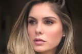 Bárbara Evans posa de lingerie preta e leva fãs à loucura
