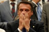 Bolsonaro sente dores e é internado em Brasília