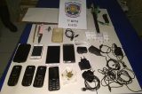 Durante operação em cadeia de Ouricuri, celulares e armas são encontrados
