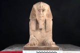 Esfinge é descoberta em templo de Aswan no Egito