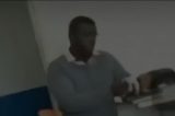 Após humilhar professor em escola, aluno pede desculpas