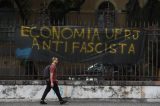Aposta do MEC, verba arrecadada por universidades federais caiu à metade