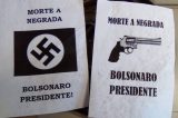 Cartazes com “Morte à negrada” e “Bolsonaro presidente” são encontrados em Porto Alegre