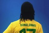 Após Ronaldinho declarar apoio a Bolsonaro, Barcelona retira status de embaixador de jogador