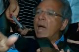 Paulo Guedes compara social democrata brasileiro à “formiga de bunda grande e vermelha” em palestra no MBL