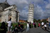 Após trabalhos de restauração, inclinação da Torre de Pisa começa a diminuir