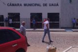 Devido ao grande desgaste, quase ninguém comparece a inauguração da reforma do prédio da Câmara de Uauá