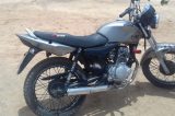 Polícia recupera moto roubada