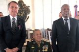 Bolsonaro pediu medalha ao Exército em 2012 como prova de que não é racista; entrega ocorreu hoje