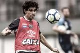 Na mira do Flamengo, jogador encerra o seu vínculo com o Santos