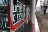 Pichação na embaixada brasileira em Berlim é removida