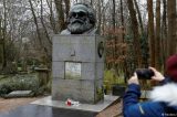 Túmulo de Karl Marx é vandalizado em Londres