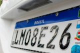 Placa Mercosul: Emplacadores alegam perseguição do Detran após denúncias ao MP-BA