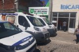 Ibicaraí: Prefeito Lula Brandão entrega ambulância e viatura