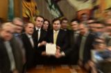 Bolsonaro “lava as mãos” e empurra a Previdência para o Congresso Bolsonaro “lava as mãos” e empurra a Previdência para o Congresso