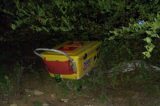 Carrinho de picolé é encontrado em matagal atrás do Residencial São Francisco Carrinho de picolé é encontrado em matagal atrás do Residencial São Francisco