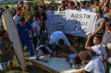 ‘Tirava do que tinha para ajudar os outros’, dizem amigos de adolescente morta em bar em Nova Iguaçu