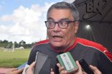 ‘Até agora procuro as propostas dos adversários’, diz Paulo Carneiro