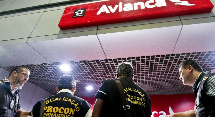 Preço de passagem aérea sobe com crise da Avianca Brasil - Jornal