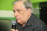 Bezerros e a quebradeira
