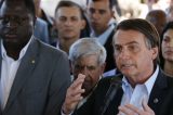 Bolsonaro defende carona a parentes em helicóptero: ‘Vou mandar de carro?’