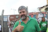 Pré-candidato à prefeitura de Lauro, Gustavo Ferraz desfila solitário pelas ruas de Salvador no cortejo 2 de Julho Pré-candidato à prefeitura de Lauro, Gustavo Ferraz desfila solitário pelas ruas de Salvador no cortejo 2 de Julho