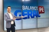 Ao vivo, repórter da Record recupera carteira roubada e quase leva facada