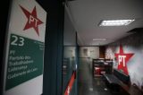 Após ameaça de fim do PT, cresce campanha de filiação em massa nas redes sociais