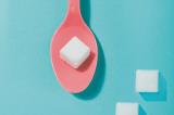 O açúcar é mesmo um vilão para os dentes?